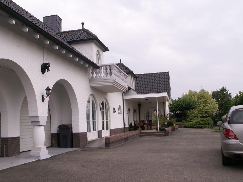 Apartment Maasheuvel Arcen Ruang foto