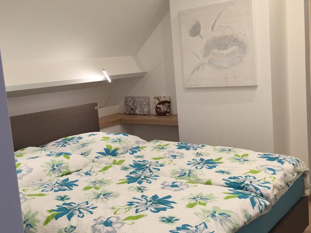 Apartment Maasheuvel Arcen Bagian luar foto